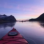 Charming House In Fjord Lofoten *