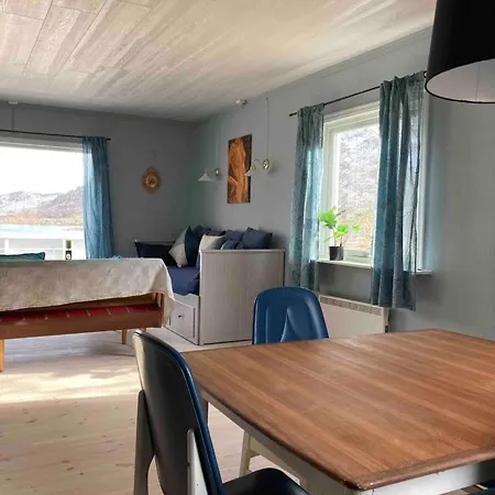 Holiday home Charming House In Fjord Lofoten Slydalen