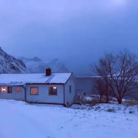 Charming House In Fjord Lofoten بيت للعطل Slydalen