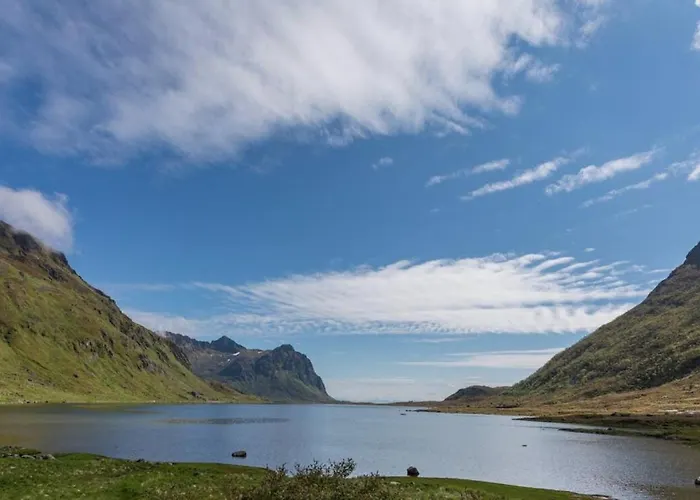 Charming House In Fjord Lofoten Slydalen