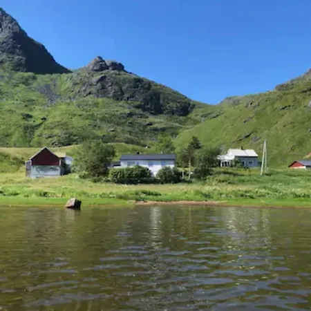 Charming House In Fjord Lofoten Casa de Férias